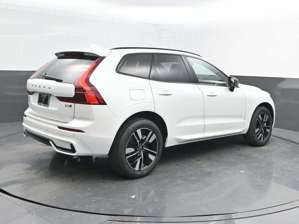 New 2026 Volvo XC60 B5 Core w/ Climate Package AWD/4WD image 7