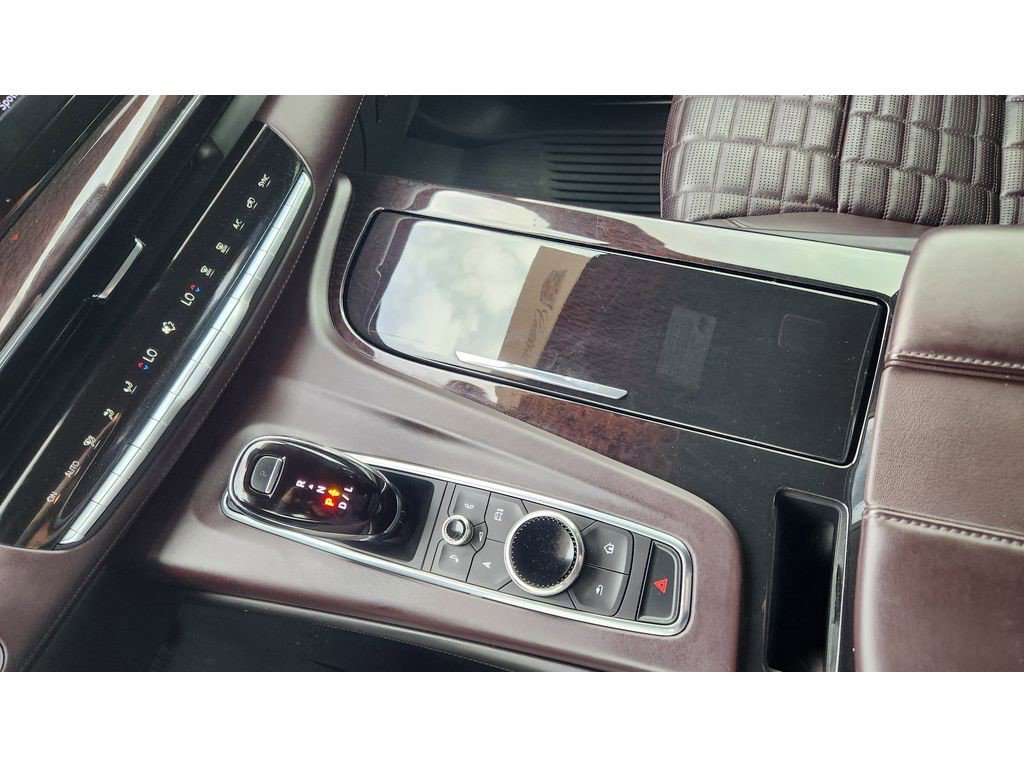 Certified 2023 Cadillac Escalade Premium Luxury Platinum w/ LPO, Radiant Package image 25