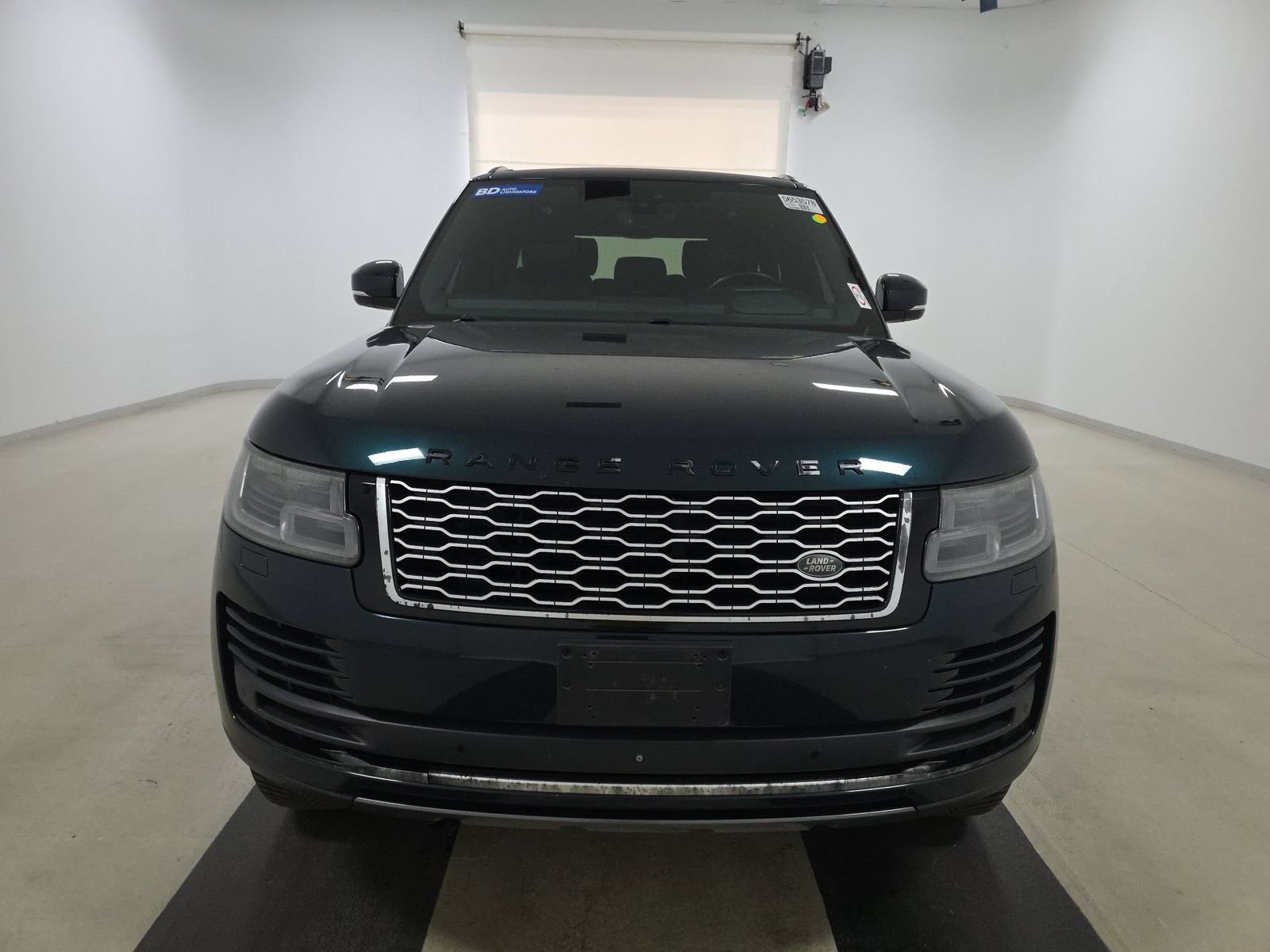 Used 2019 Land Rover Range Rover Supercharged AWD/4WD image 2