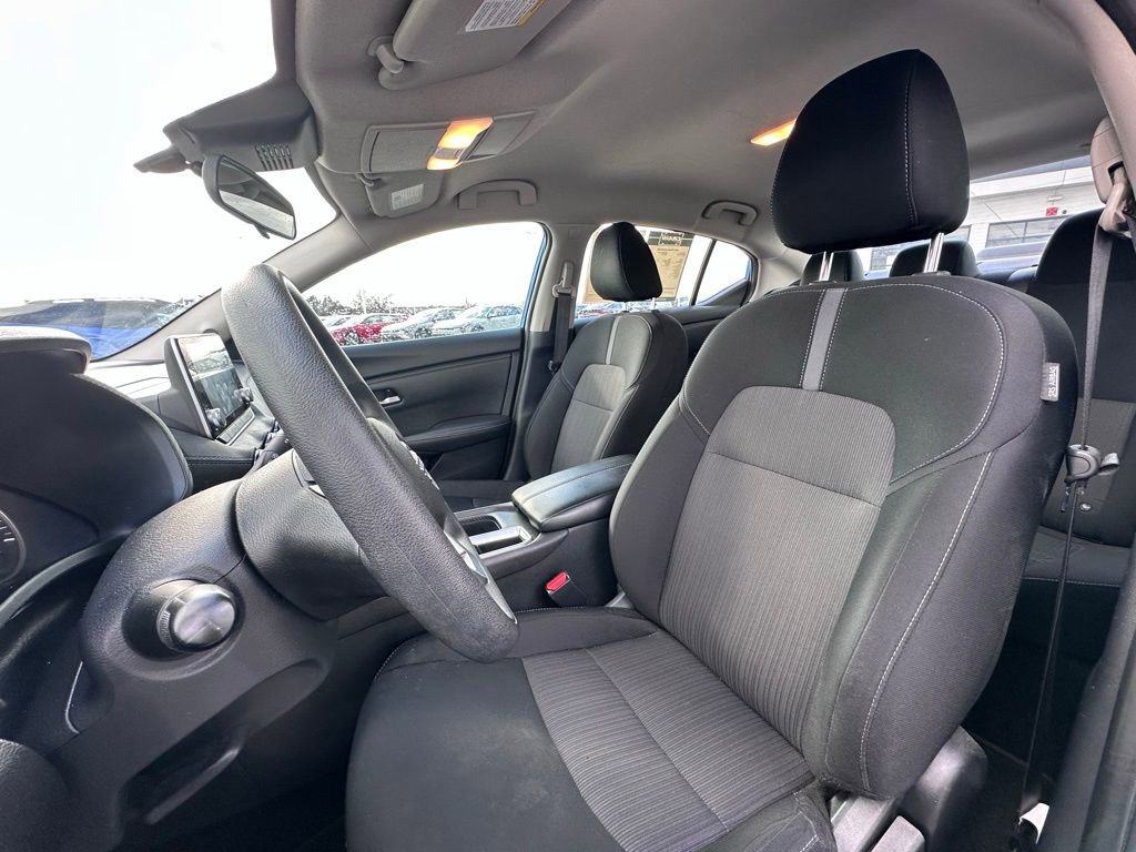 Used 2024 Nissan Sentra SV image 18