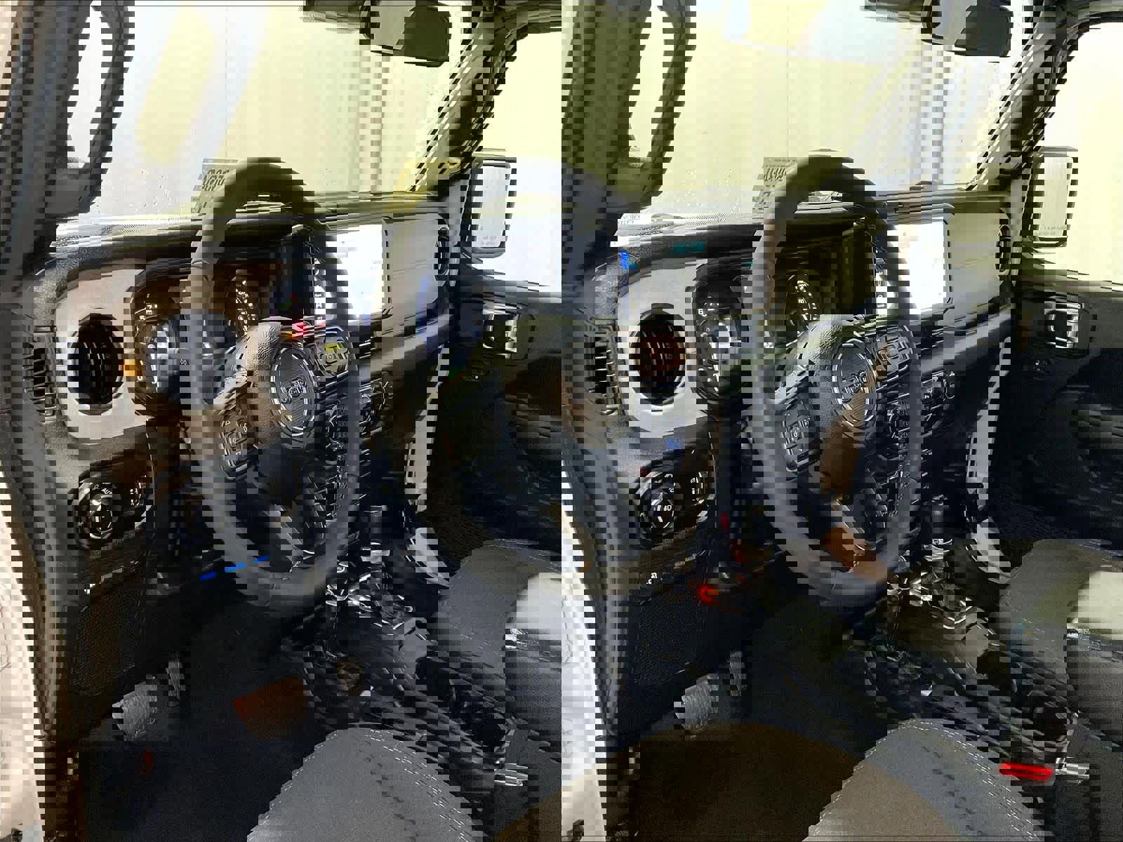 Used 2024 Jeep Wrangler Willys image 8