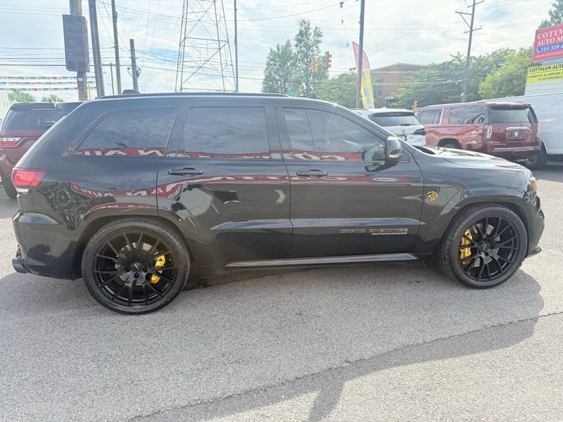 Used 2018 Jeep Grand Cherokee Trackhawk AWD/4WD image 4