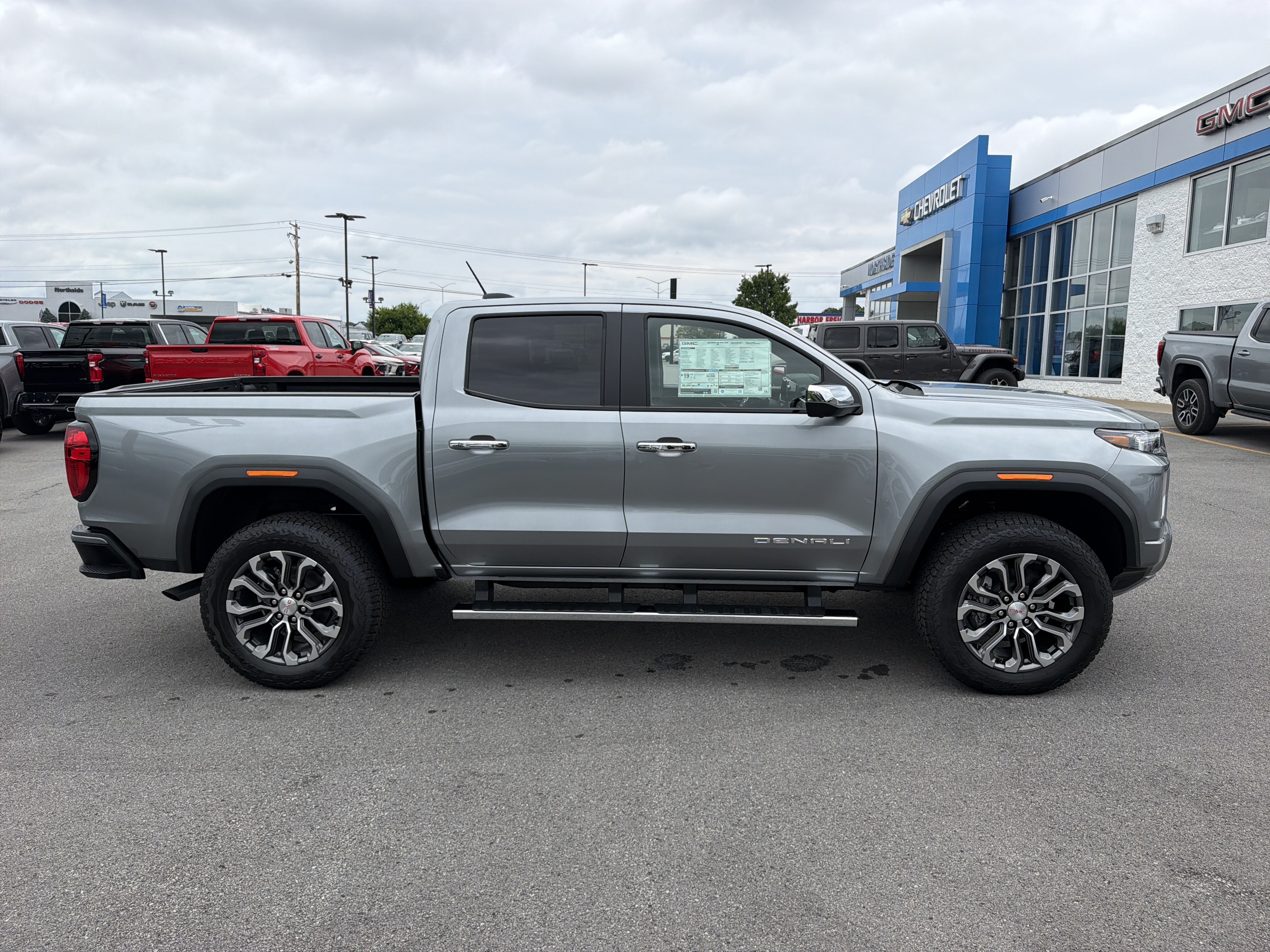 New 2026 GMC Canyon Denali AWD/4WD image 5