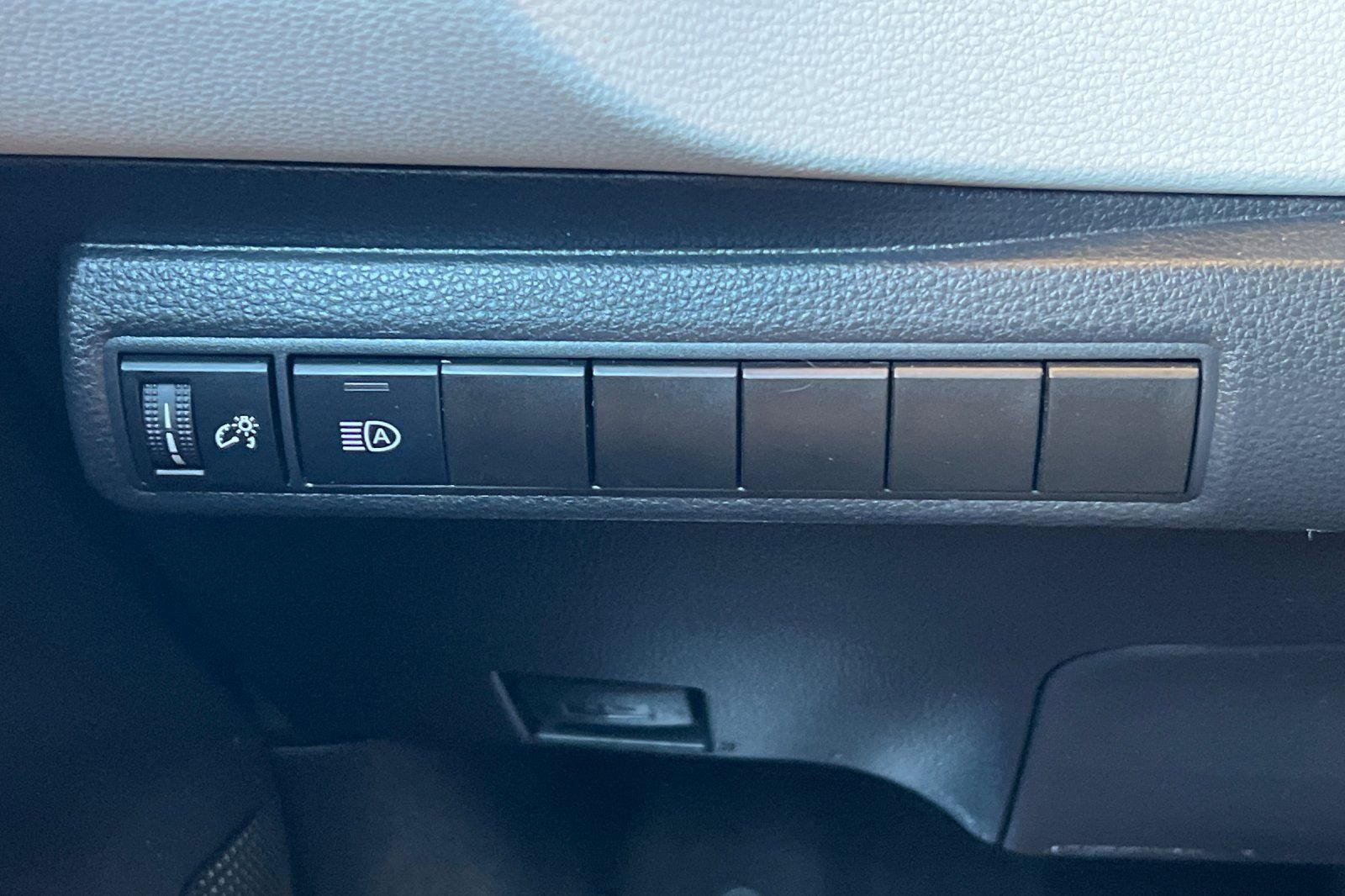Certified 2022 Toyota Corolla SE image 32
