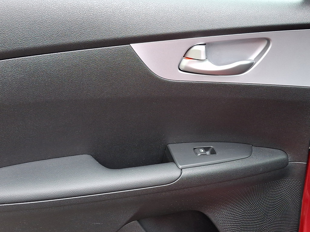 Used 2024 Kia Forte LXS FWD image 17