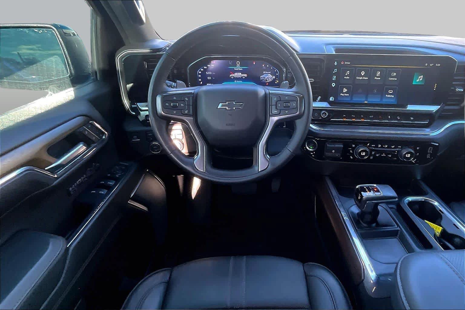 Used 2024 Chevrolet Silverado 1500 High Country w/ Midnight Edition AWD/4WD image 8