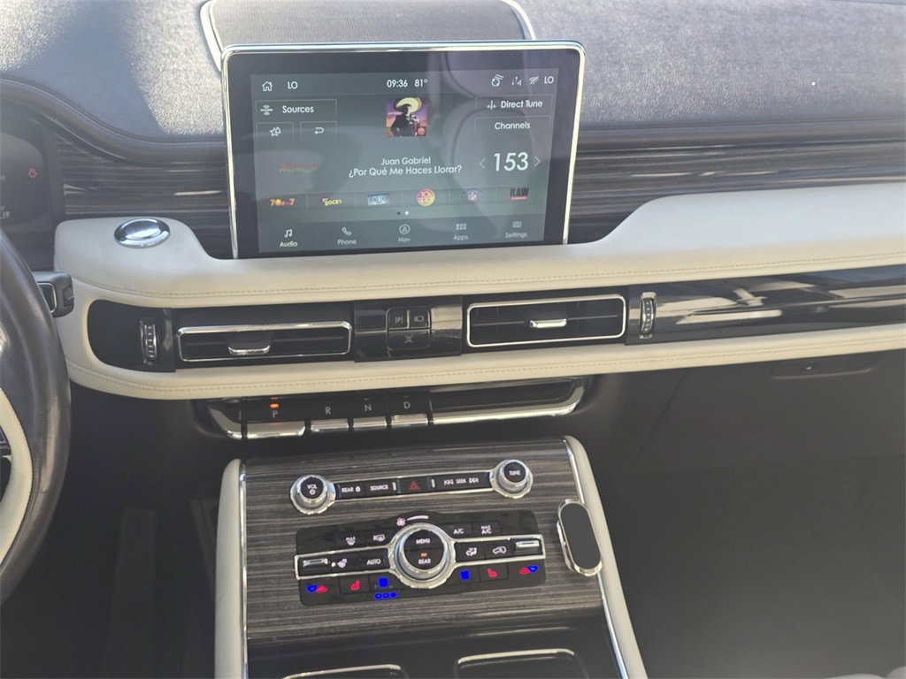 Used 2023 Lincoln Aviator Black Label image 17