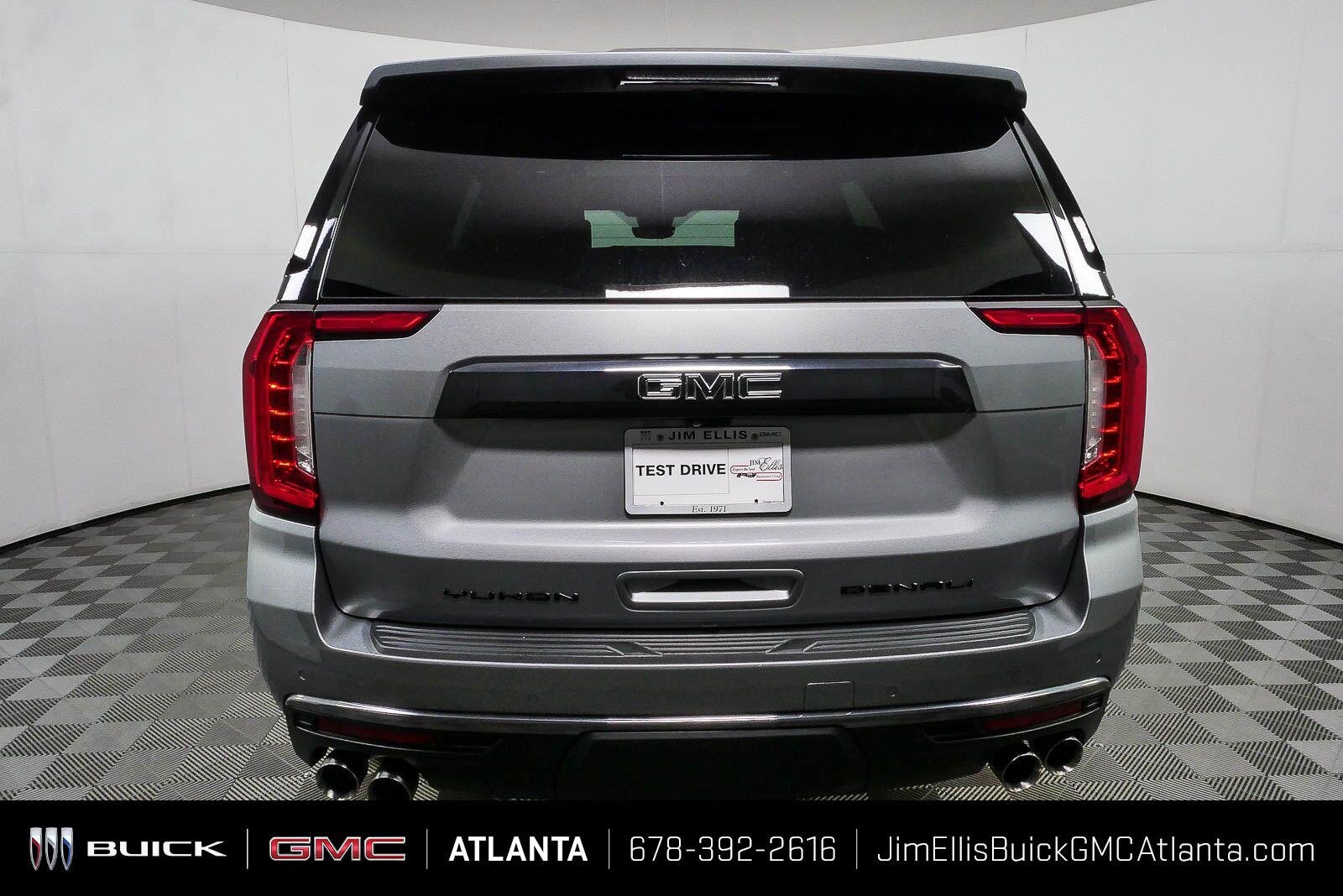 Certified 2023 GMC Yukon Denali Ultimate w/ LPO, Floor Liner Package AWD/4WD image 31