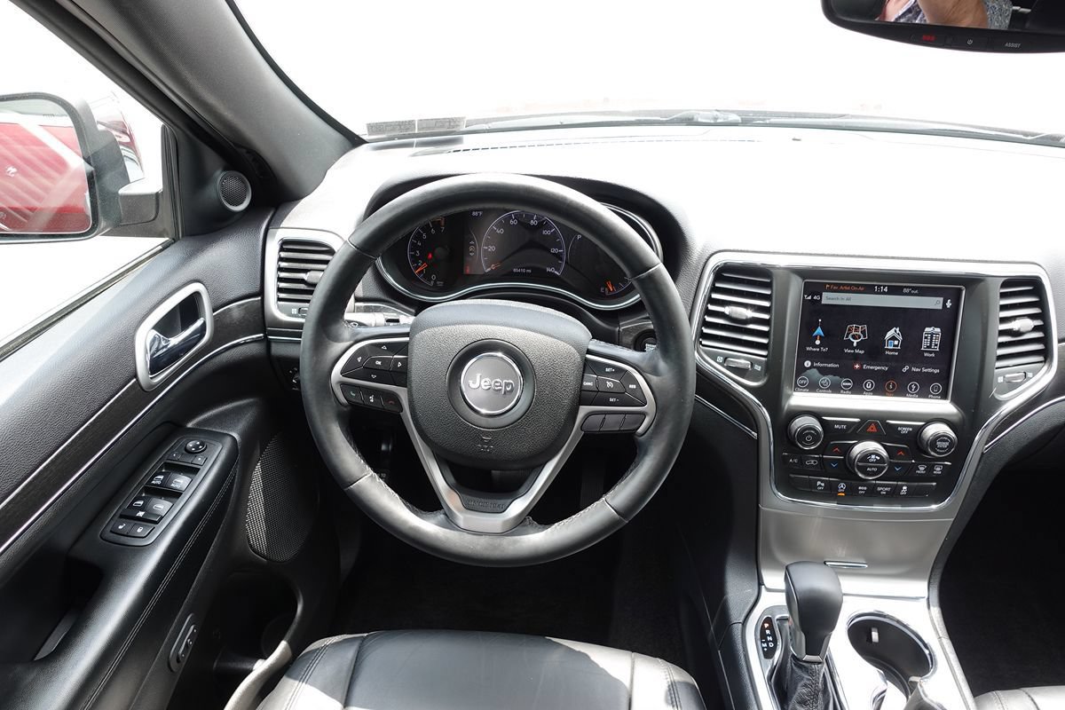 Used 2018 Jeep Grand Cherokee Limited AWD/4WD image 42