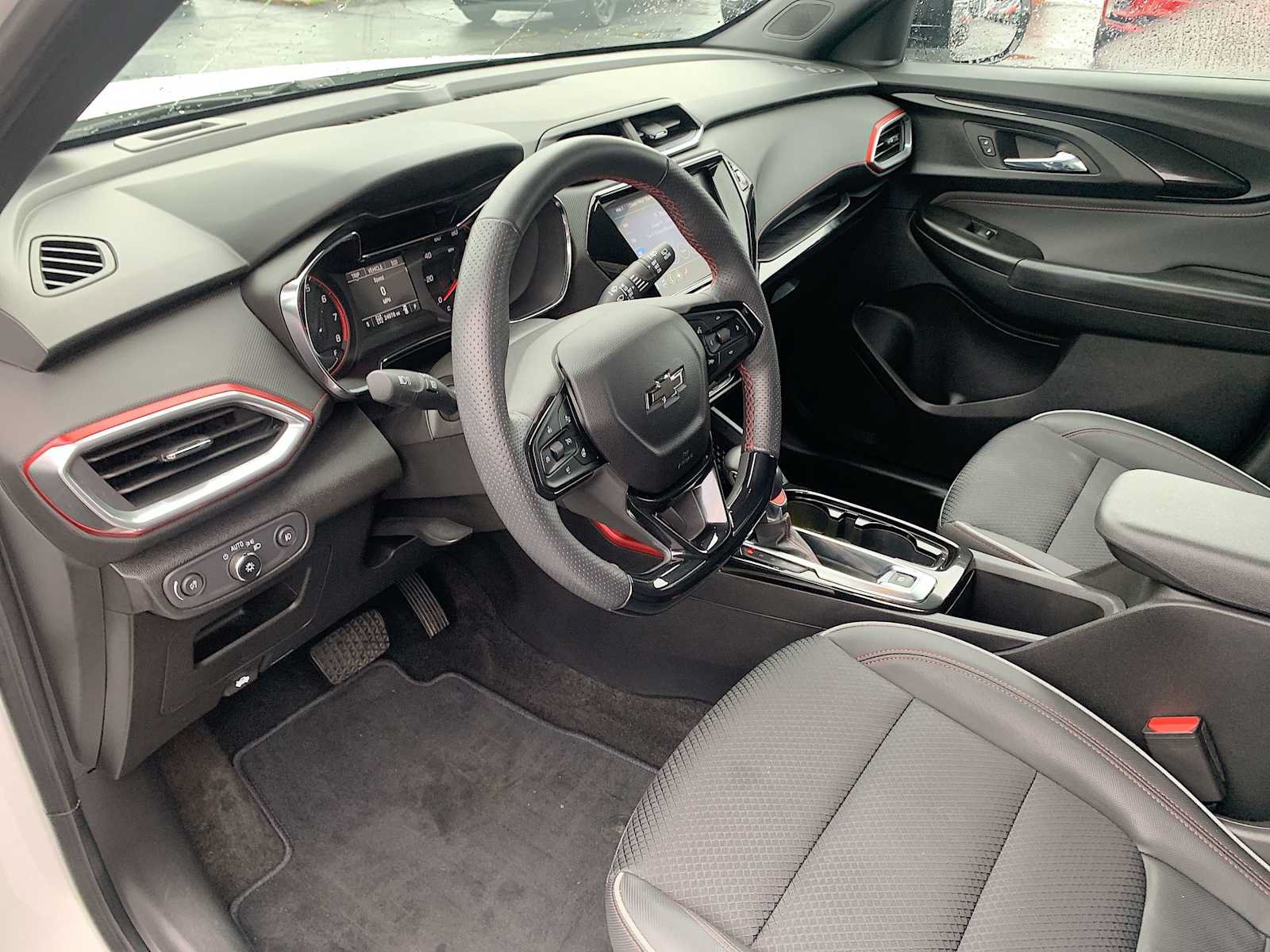 Certified 2023 Chevrolet TrailBlazer RS w/ Convenience Package AWD/4WD image 10