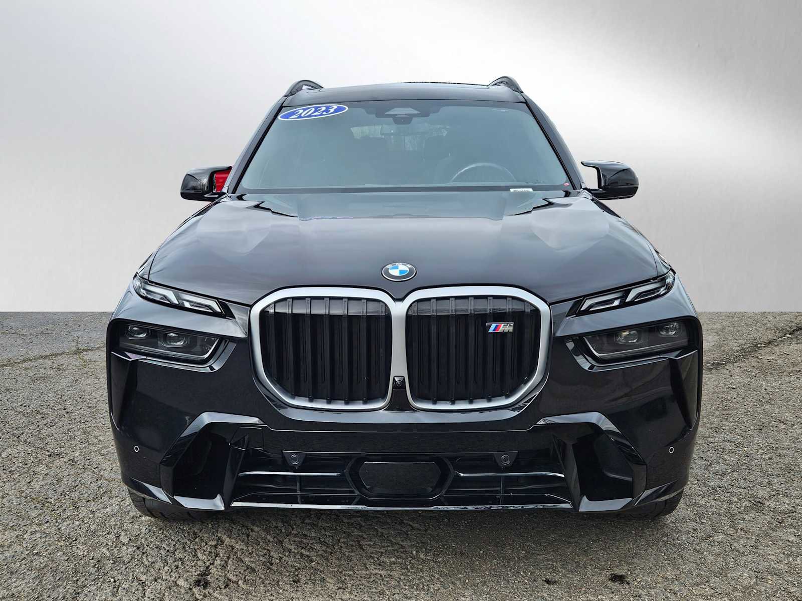 Used 2023 BMW X7 M60i w/ Climate Comfort Package image 16