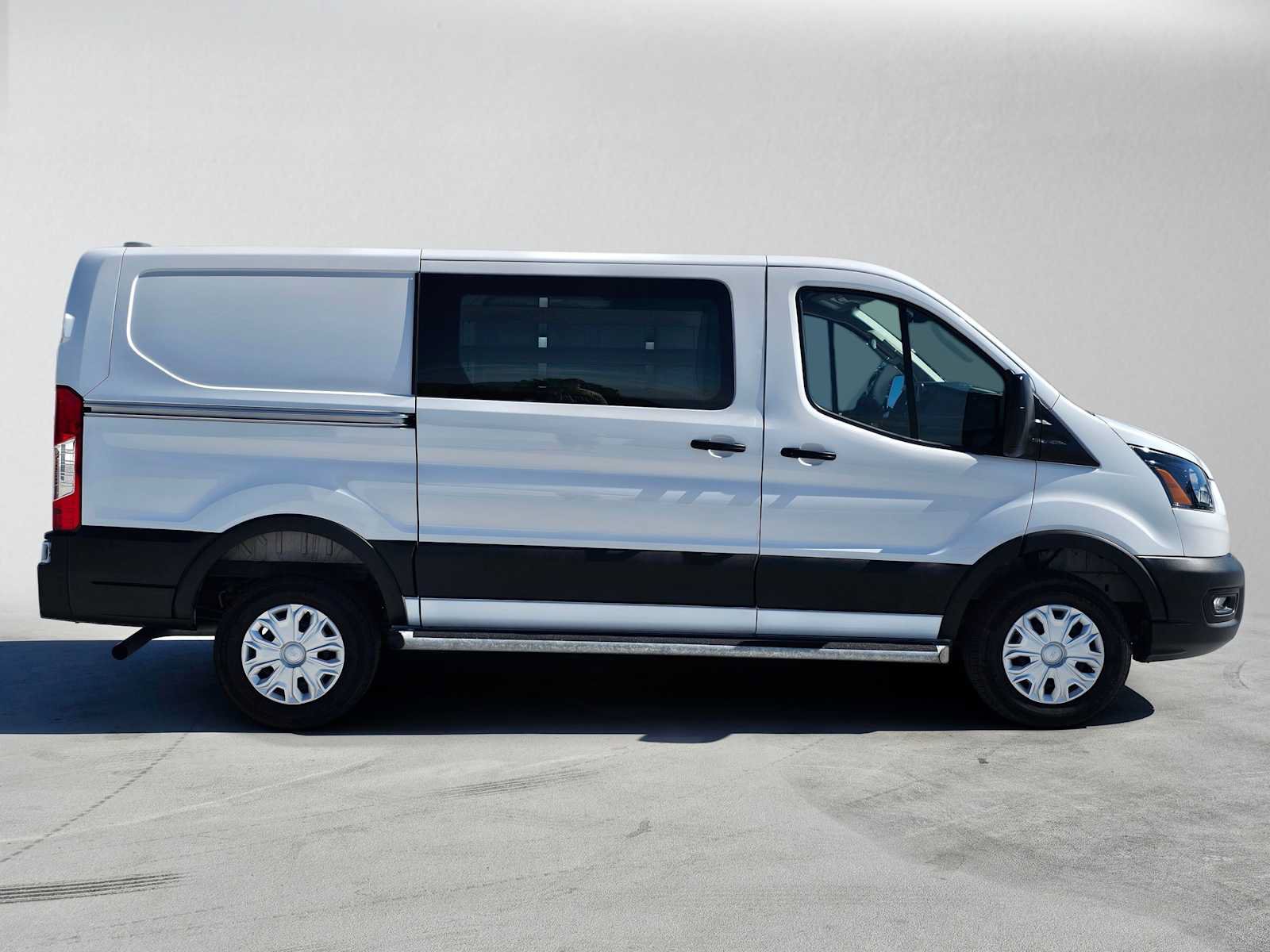 Used 2025 Ford Transit 250 Low Roof w/ Exterior Upgrade Package RWD image 2