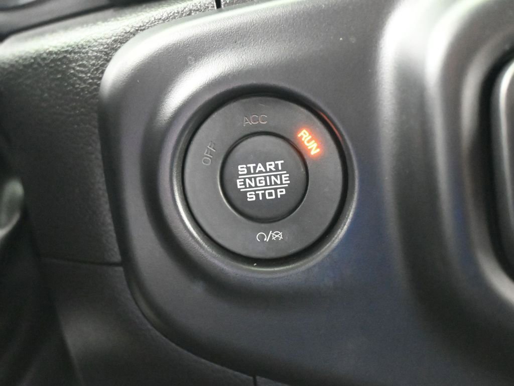 Used 2023 Jeep Wrangler Unlimited Sahara image 27