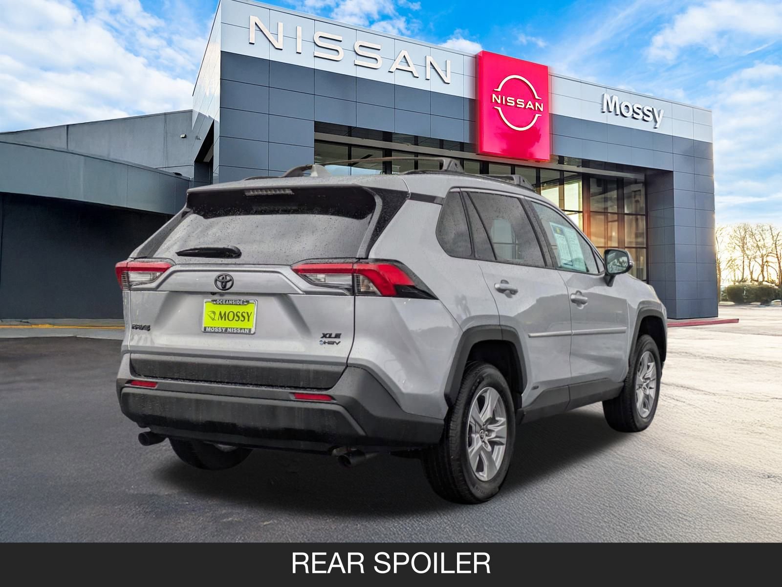 Used 2025 Toyota RAV4 XLE image 8