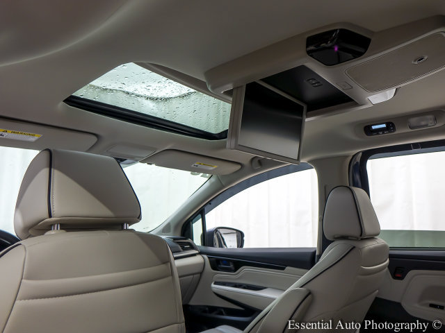 Used 2025 Honda Odyssey Touring image 14