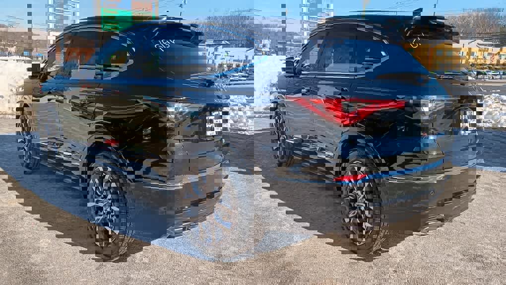 Used 2023 Acura MDX SH-AWD w/ Technology Package image 6