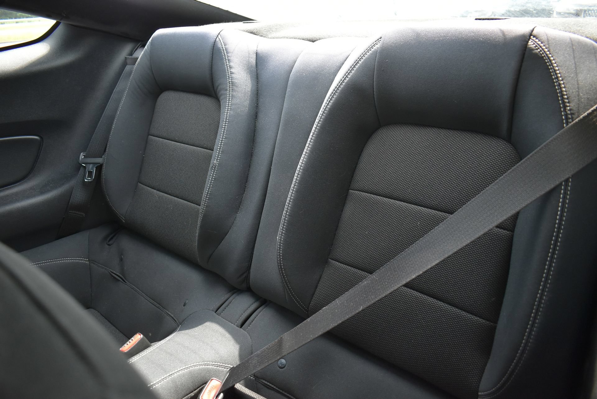 Used 2015 Ford Mustang Coupe RWD image 13