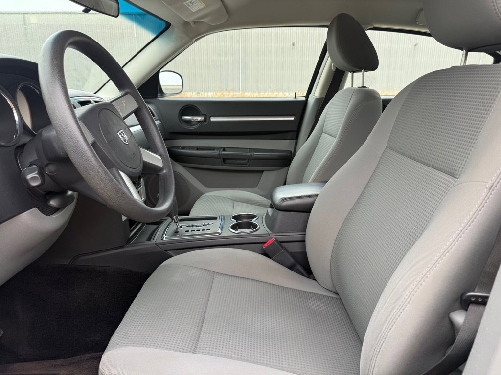 Used 2010 Dodge Charger Rallye RWD image 9