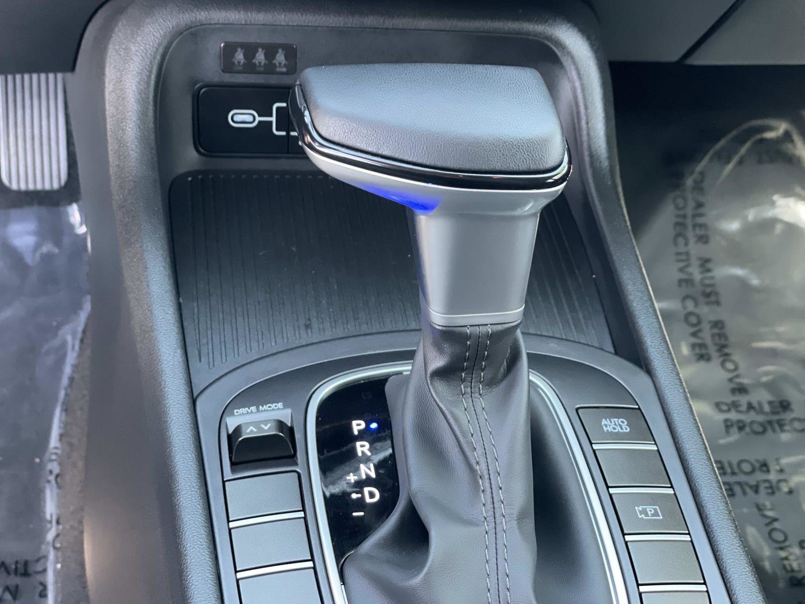 Certified 2025 Hyundai Kona SEL image 14