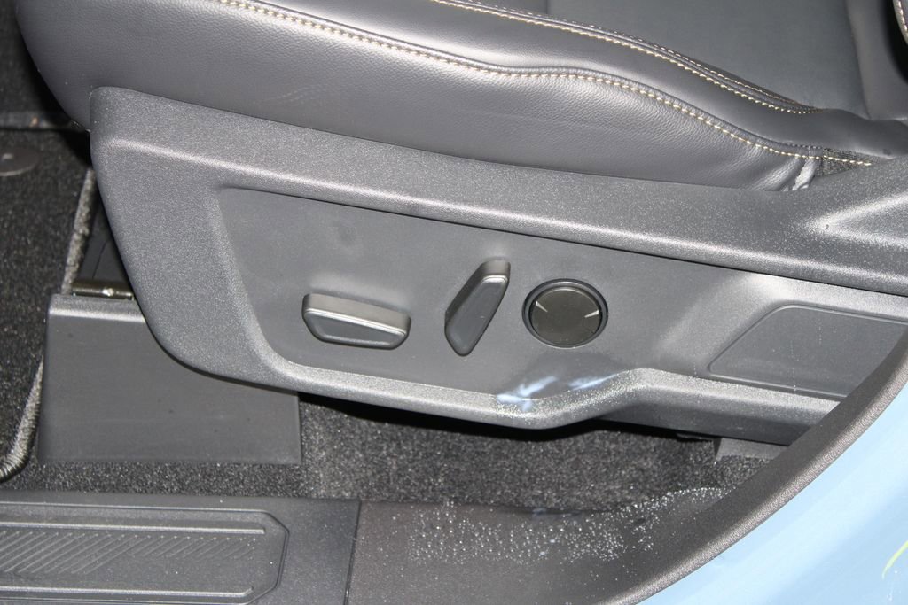 New 2025 Ford Bronco Badlands image 18