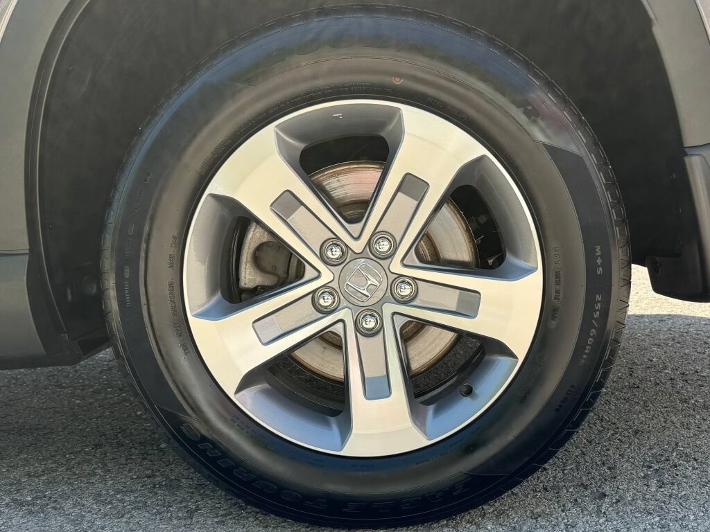 Used 2025 Honda Pilot EX-L image 10