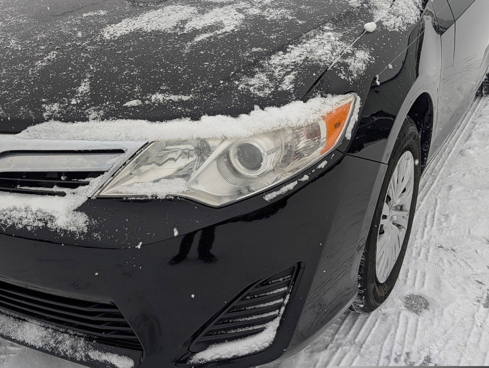 Used 2013 Toyota Camry LE image 16