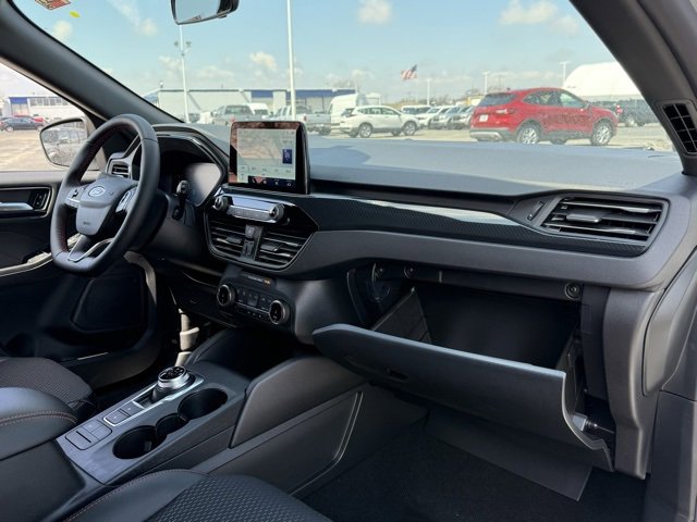 New 2025 Ford Escape ST-Line w/ Equipment Group 301A image 12