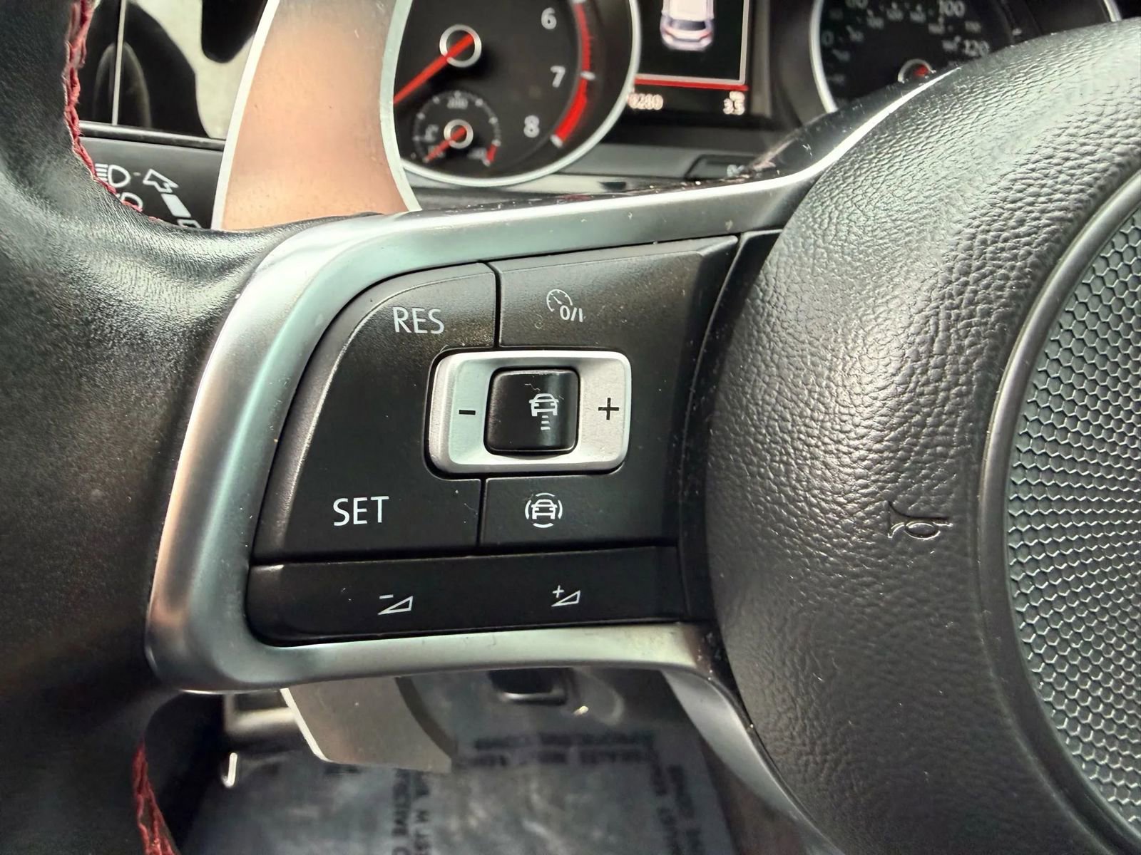 Used 2019 Volkswagen Golf 4-Door image 22