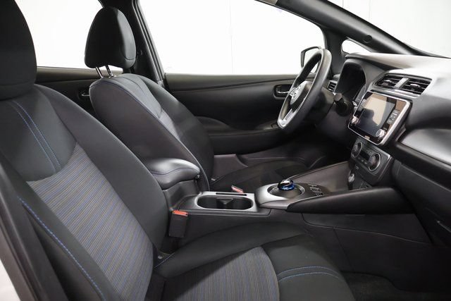 Used 2025 Nissan Leaf S FWD image 25