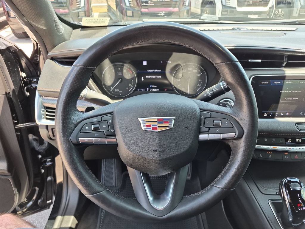 Used 2023 Cadillac XT4 Sport FWD image 25