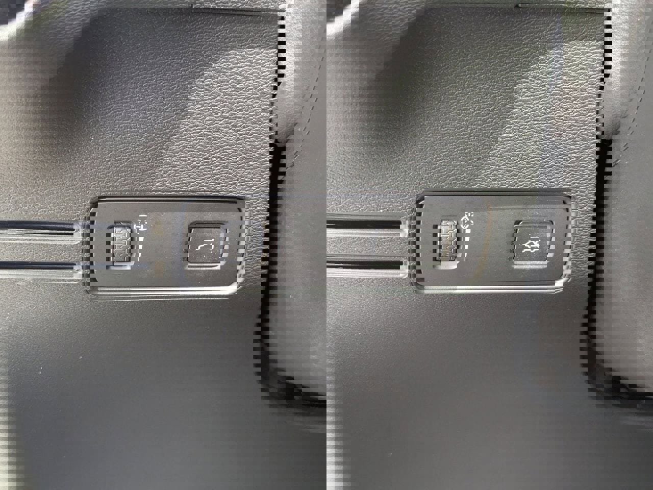 Used 2020 Volvo XC40 T4 Momentum w/ Protection Package Premier image 28