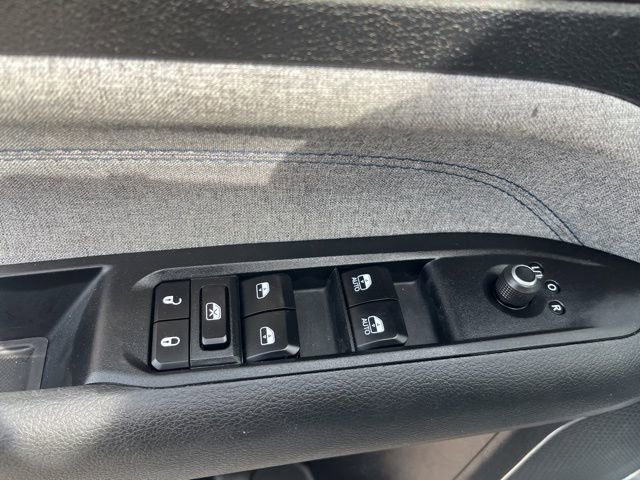 Used 2024 Jeep Compass Latitude image 13