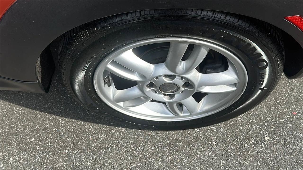 Used 2013 MINI Cooper Clubman FWD image 15