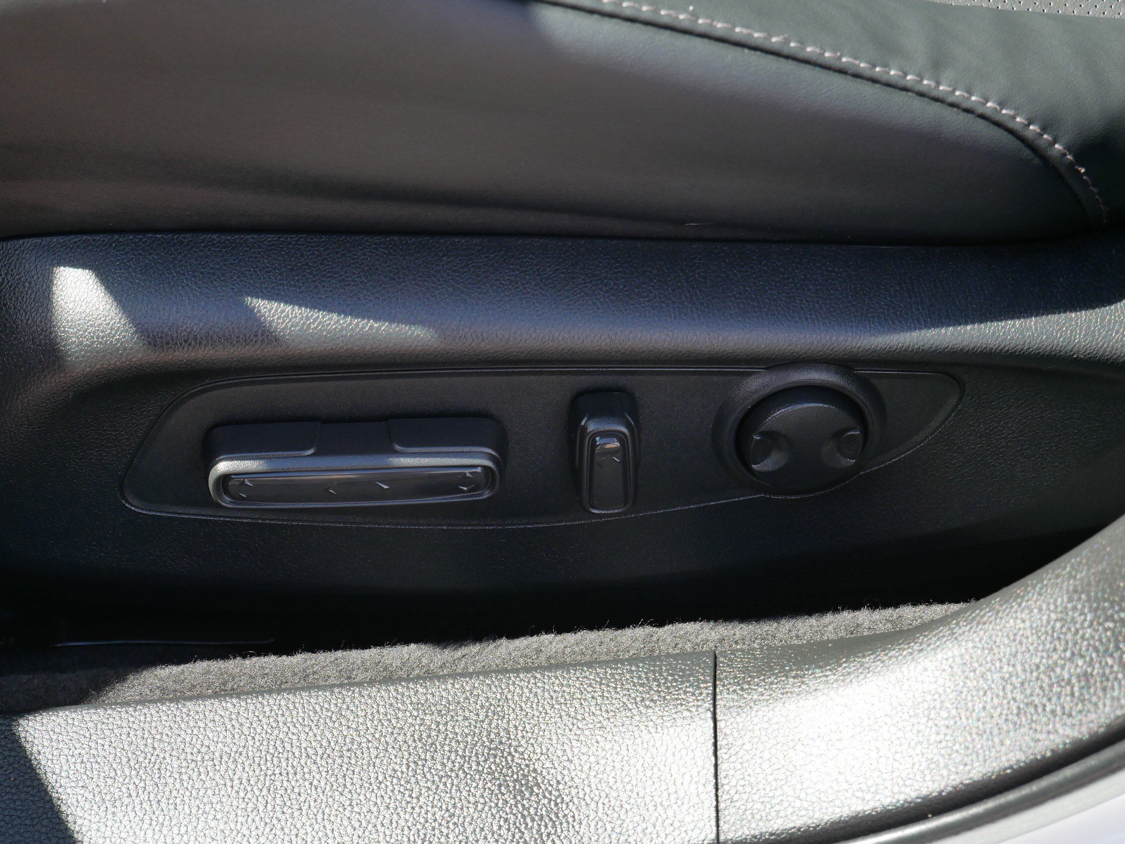 Used 2025 Honda Accord Touring image 19