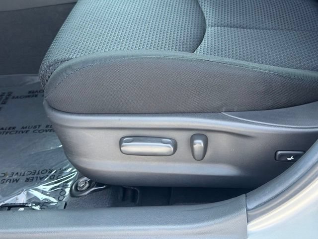 Used 2011 Toyota Camry SE FWD image 17
