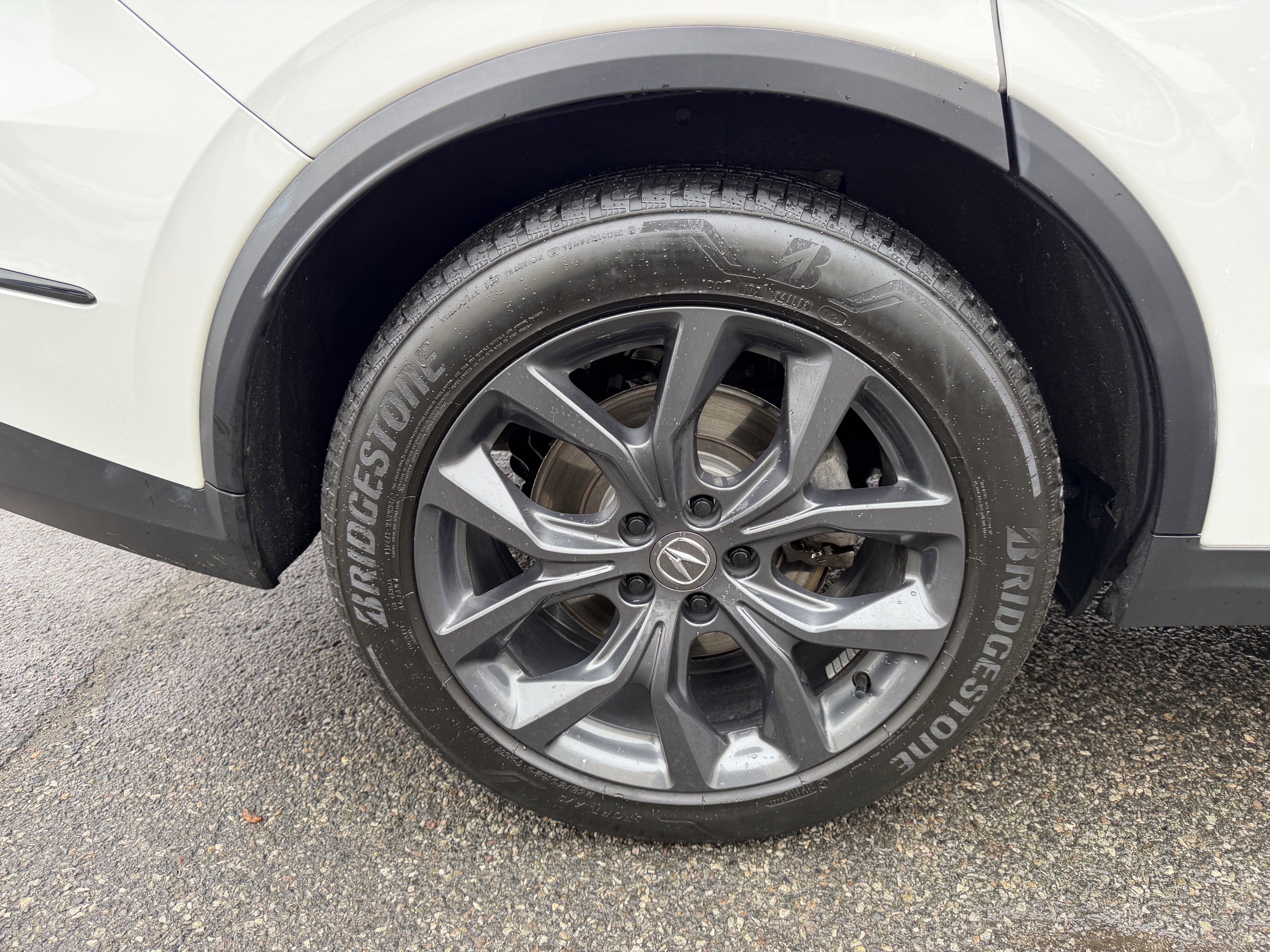Used 2023 Acura MDX A-Spec image 10