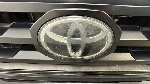 Used 2021 Toyota Tacoma SR AWD/4WD image 8