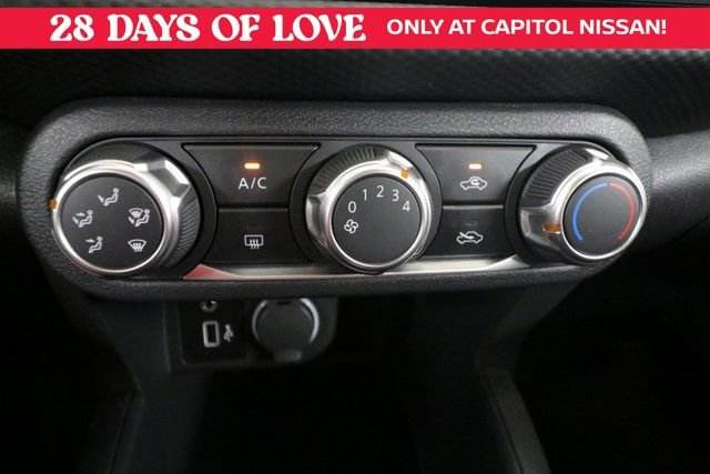 New 2025 Nissan Kicks Play S image 17