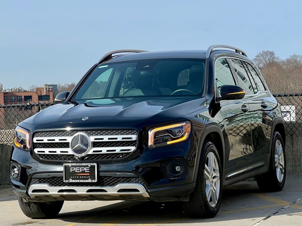 Certified 2023 Mercedes-Benz GLB 250 4MATIC image 4