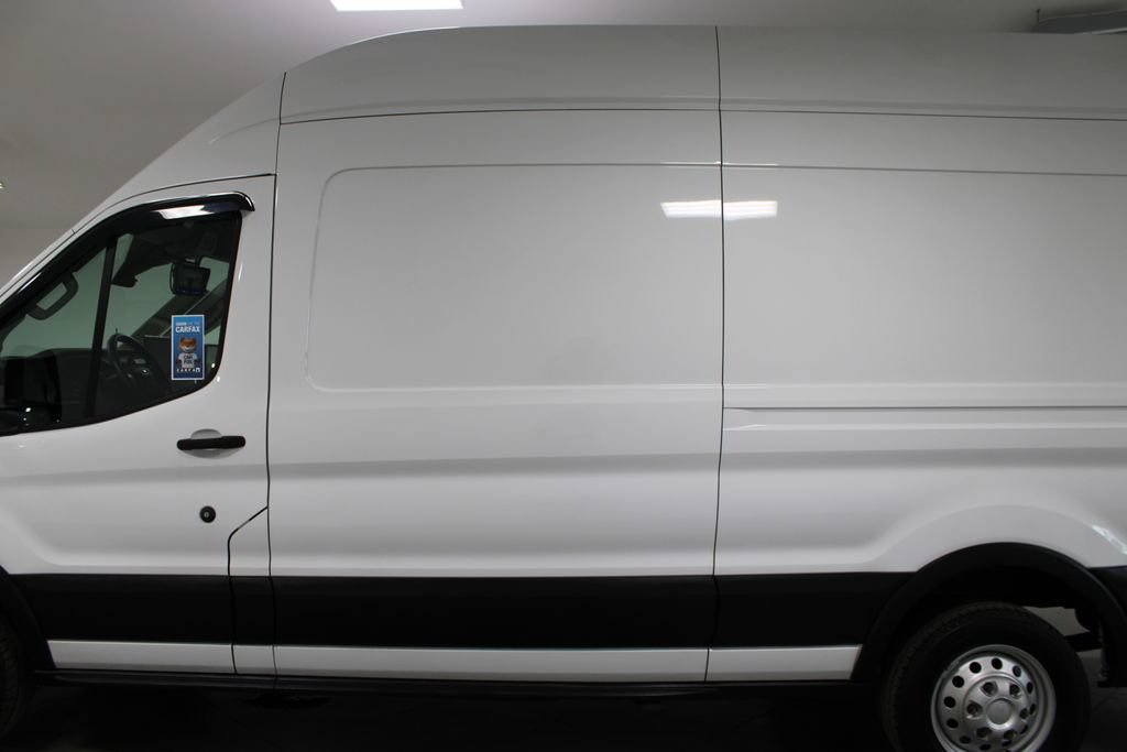 Used 2024 Ford Transit 250 148 High Roof Extended AWD w/ Load Area Protection Package image 6