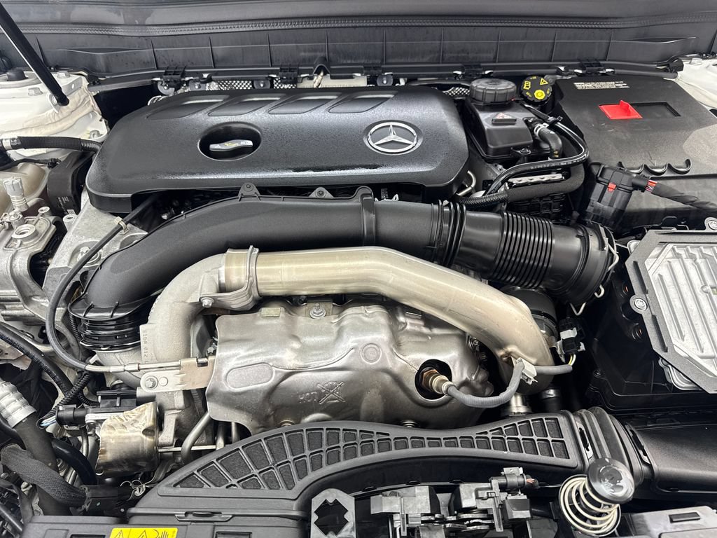 Used 2025 Mercedes-Benz GLB 250 4MATIC image 74