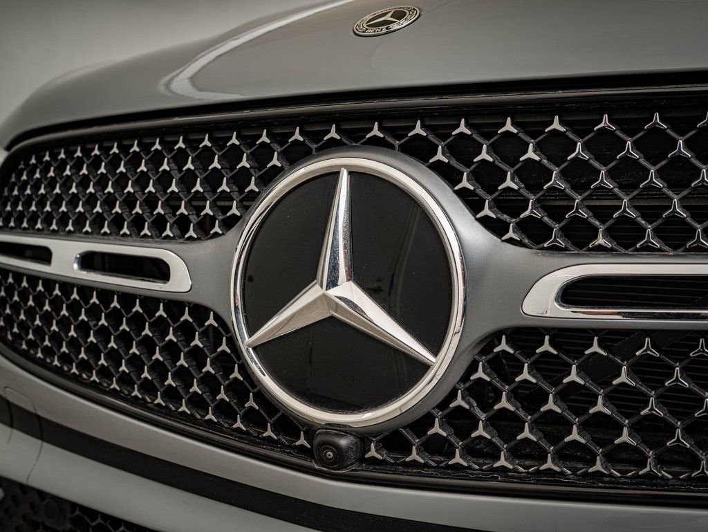 New 2026 Mercedes-Benz GLC 300 4MATIC image 3