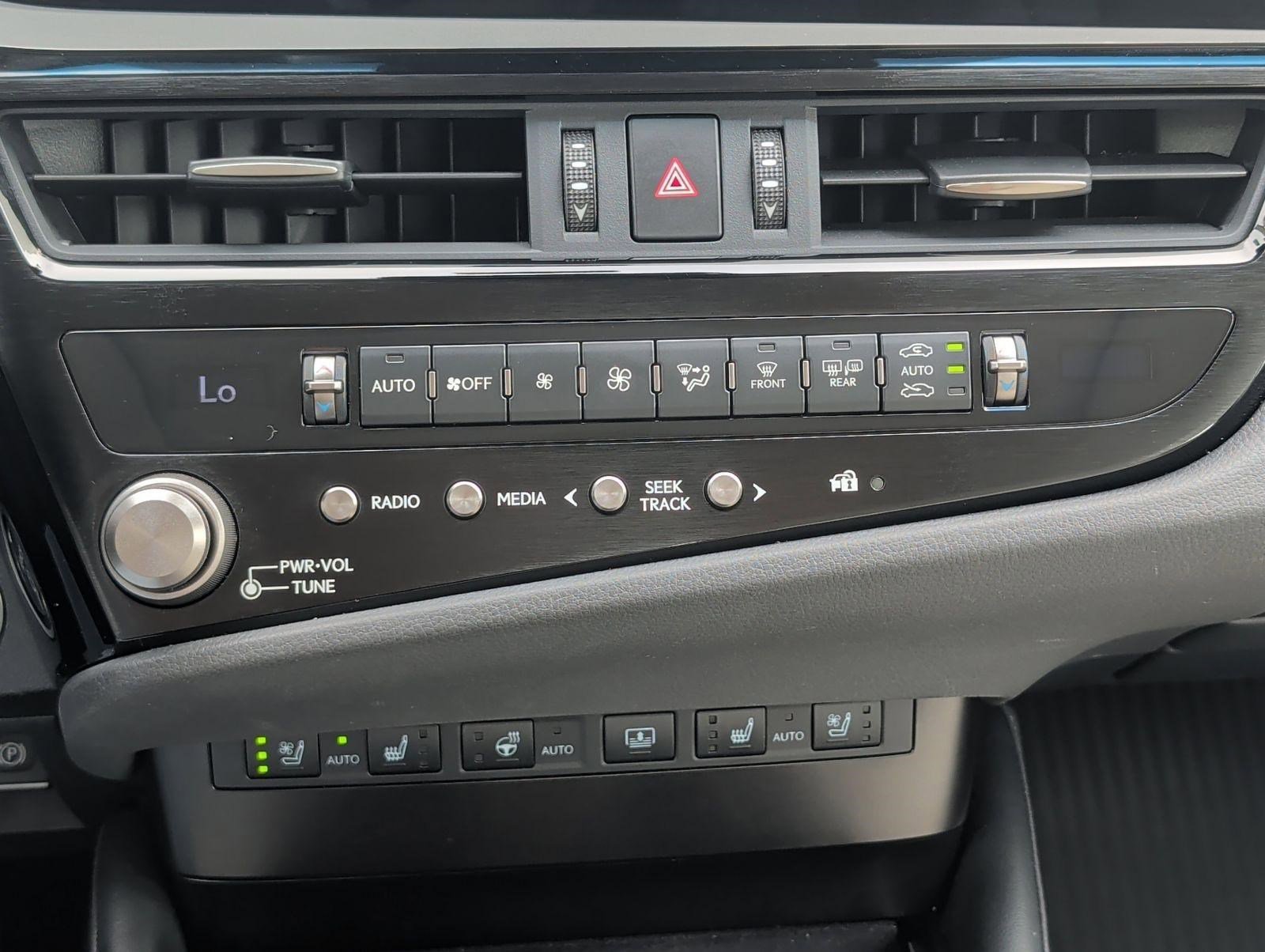 Used 2024 Lexus ES 300h w/ Premium Package FWD image 20