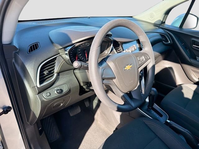 Used 2017 Chevrolet Trax LS image 9