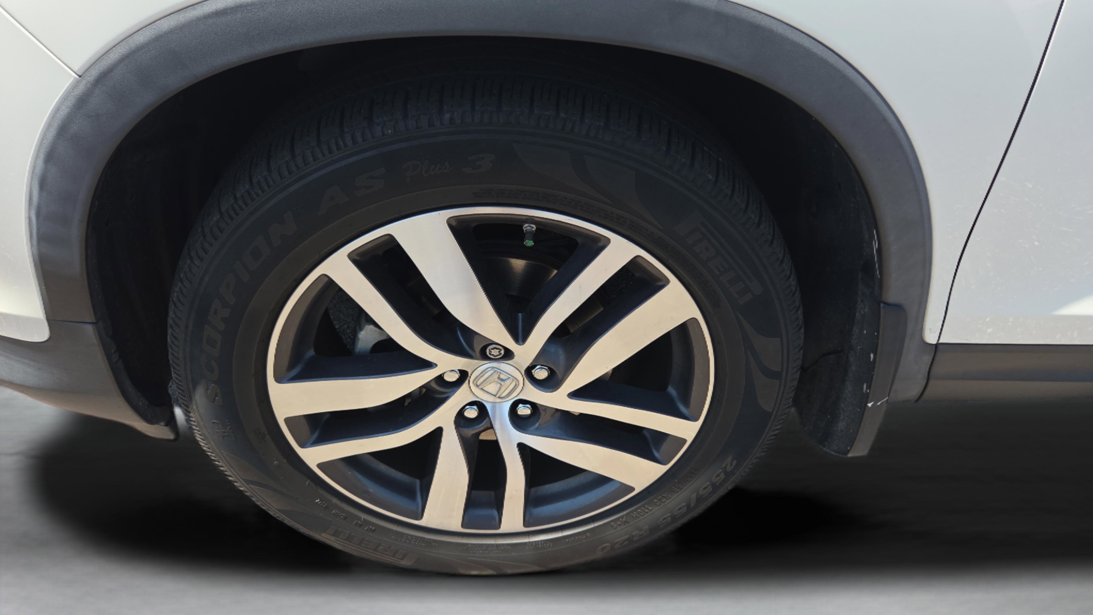 Certified 2018 Honda Pilot Elite image 29