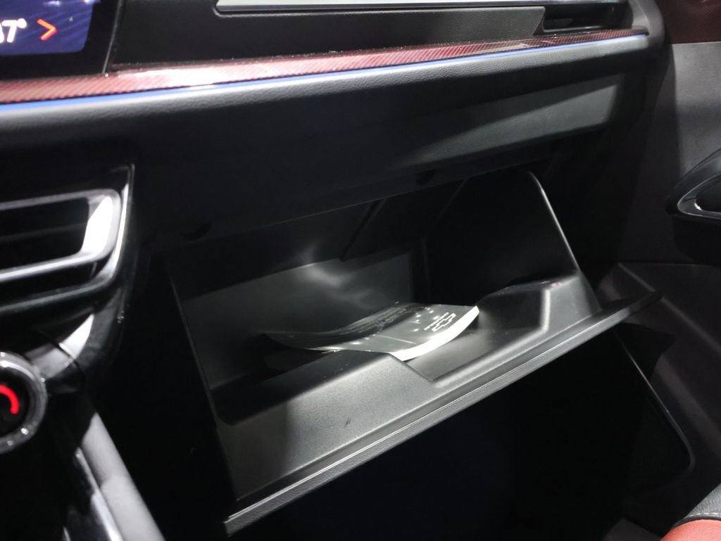 Used 2024 Chevrolet Traverse RS w/ LPO, Floor Liner Package image 29