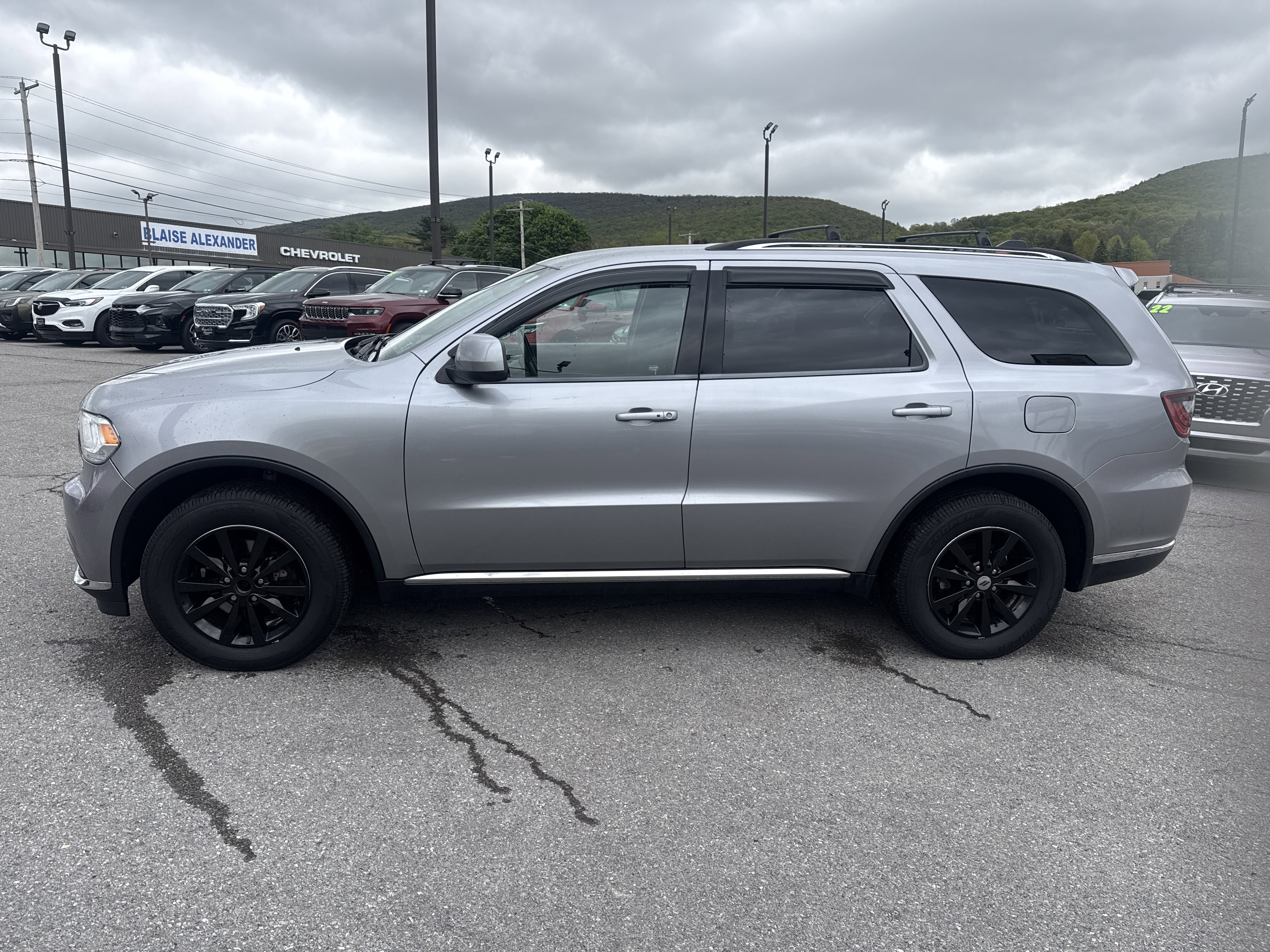 Used 2019 Dodge Durango SXT AWD/4WD image 7