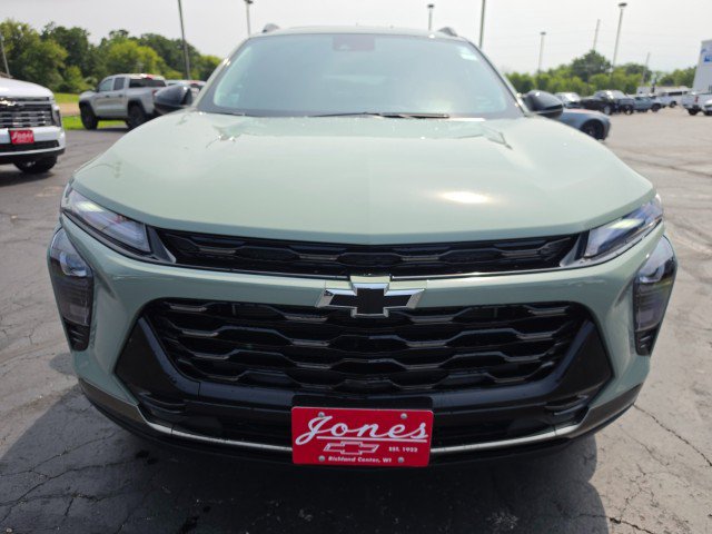 New 2026 Chevrolet Trax ACTIV w/ Sunroof Package FWD image 8