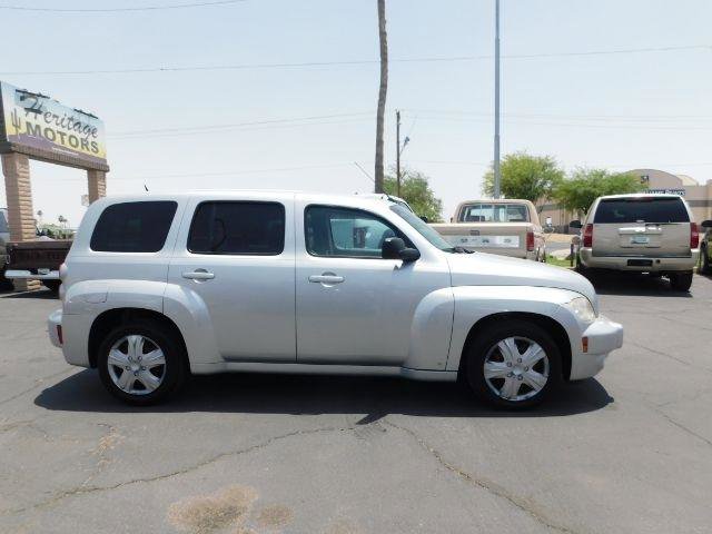 Used 2009 Chevrolet HHR LS image 8