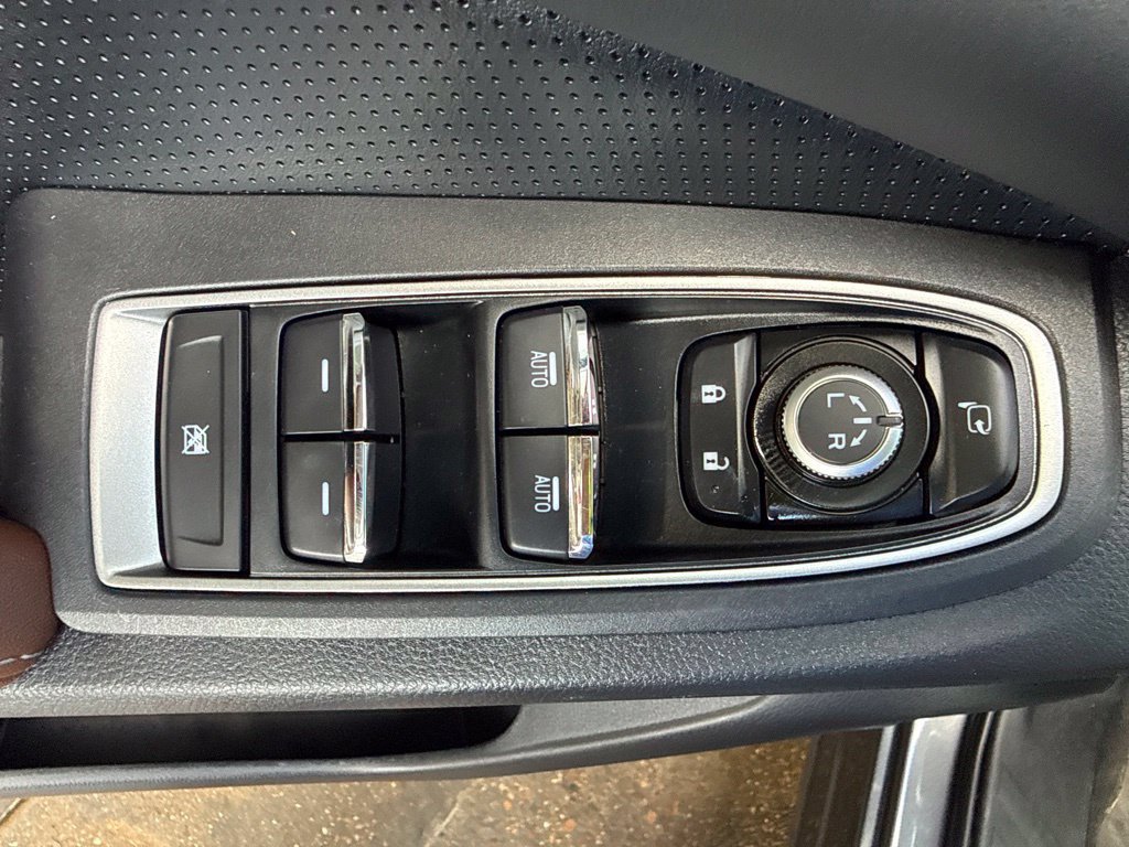 Used 2023 Subaru Ascent Touring AWD/4WD image 11